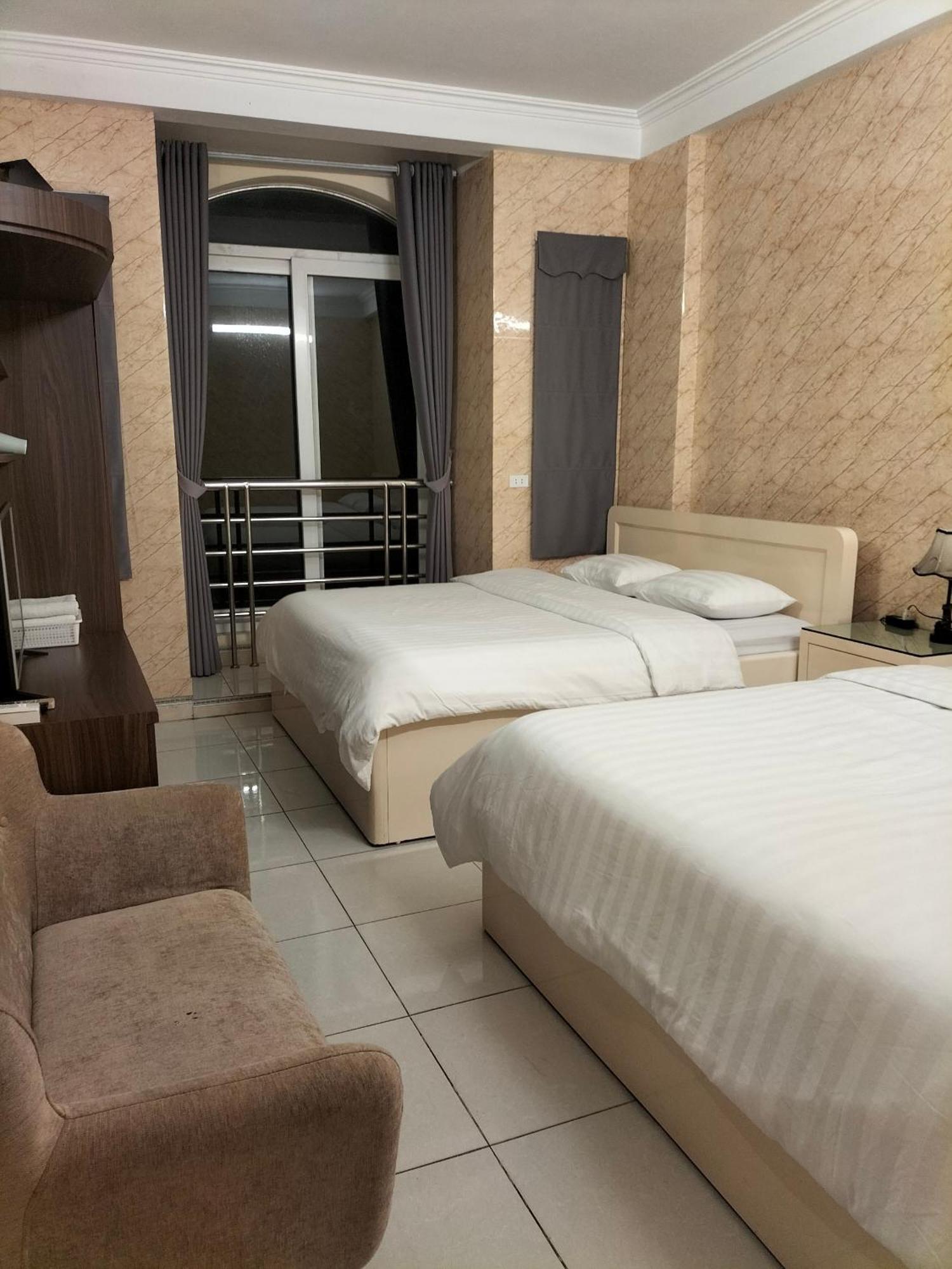 Roma Hotel Noi Bai Airport Hanoi Exterior photo